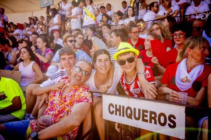 La fiesta duró en la Plaza de Toros y alrededores hasta bien entrada la tarde