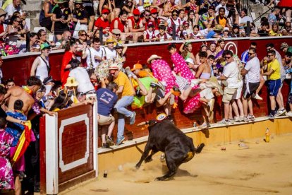 La fiesta duró en la Plaza de Toros y alrededores hasta bien entrada la tarde