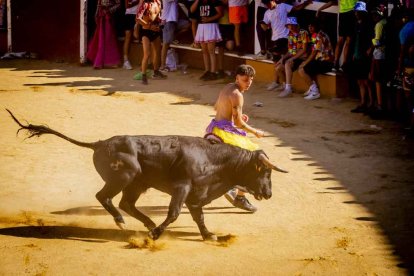 La fiesta duró en la Plaza de Toros y alrededores hasta bien entrada la tarde