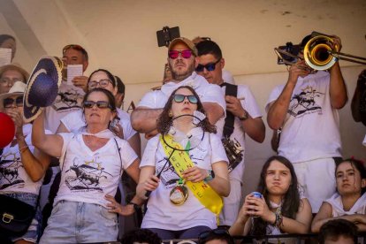 La fiesta duró en la Plaza de Toros y alrededores hasta bien entrada la tarde
