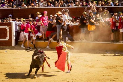 La fiesta duró en la Plaza de Toros y alrededores hasta bien entrada la tarde