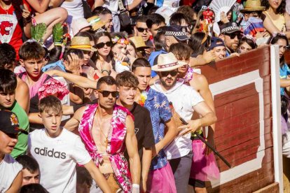 La fiesta duró en la Plaza de Toros y alrededores hasta bien entrada la tarde