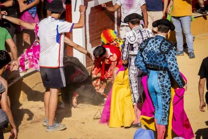 La fiesta duró en la Plaza de Toros y alrededores hasta bien entrada la tarde