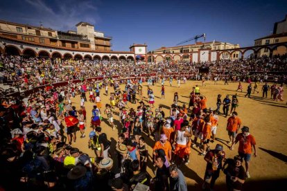 La fiesta duró en la Plaza de Toros y alrededores hasta bien entrada la tarde