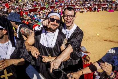 La fiesta duró en la Plaza de Toros y alrededores hasta bien entrada la tarde