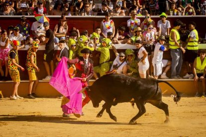 La fiesta duró en la Plaza de Toros y alrededores hasta bien entrada la tarde