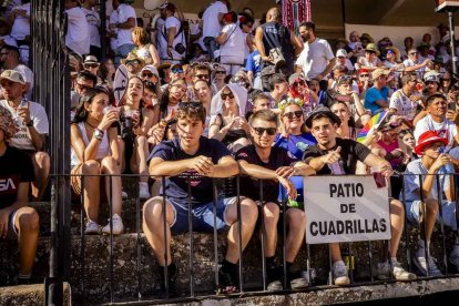 La fiesta duró en la Plaza de Toros y alrededores hasta bien entrada la tarde