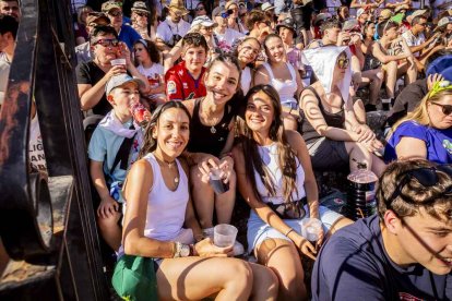 La fiesta duró en la Plaza de Toros y alrededores hasta bien entrada la tarde