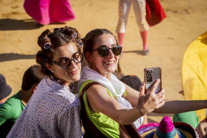La fiesta duró en la Plaza de Toros y alrededores hasta bien entrada la tarde