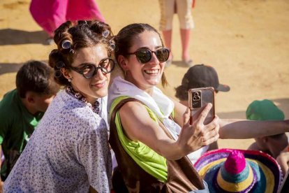 La fiesta duró en la Plaza de Toros y alrededores hasta bien entrada la tarde