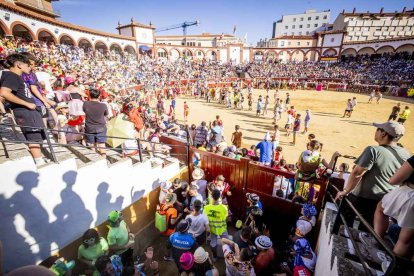 La fiesta duró en la Plaza de Toros y alrededores hasta bien entrada la tarde