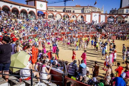 La fiesta duró en la Plaza de Toros y alrededores hasta bien entrada la tarde