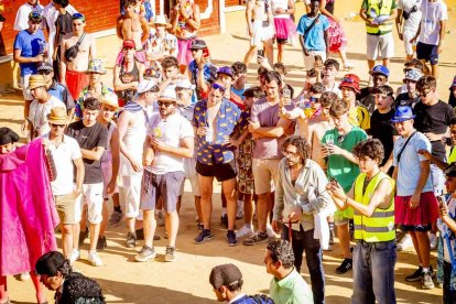 La fiesta duró en la Plaza de Toros y alrededores hasta bien entrada la tarde