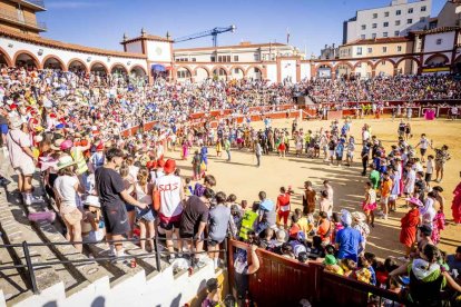 La fiesta duró en la Plaza de Toros y alrededores hasta bien entrada la tarde