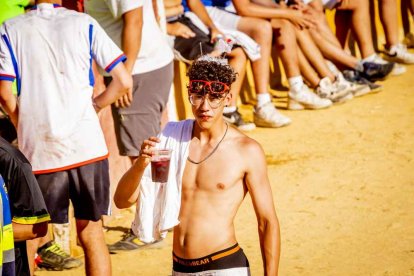 La fiesta duró en la Plaza de Toros y alrededores hasta bien entrada la tarde