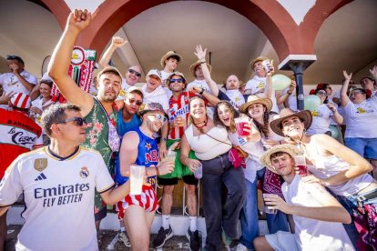 La fiesta duró en la Plaza de Toros y alrededores hasta bien entrada la tarde