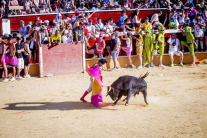 La fiesta duró en la Plaza de Toros y alrededores hasta bien entrada la tarde