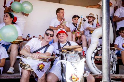 La fiesta duró en la Plaza de Toros y alrededores hasta bien entrada la tarde