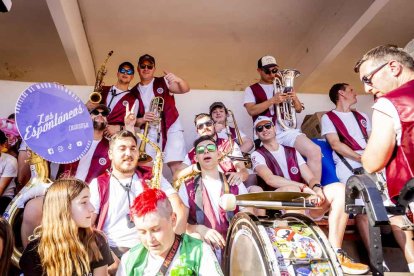 La fiesta duró en la Plaza de Toros y alrededores hasta bien entrada la tarde