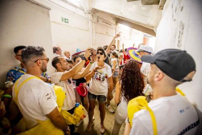 La fiesta duró en la Plaza de Toros y alrededores hasta bien entrada la tarde