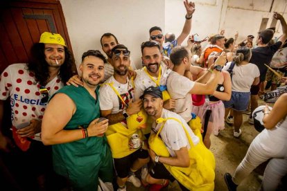 La fiesta duró en la Plaza de Toros y alrededores hasta bien entrada la tarde