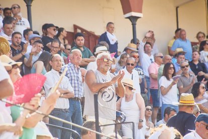 Con astados de Los Maños para Joselito Adame, Rubén Sanz y David Galván.