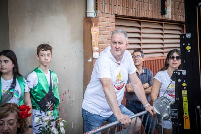 Abran bien los ojos y vean, señores, qué hermosos despojos voy a subastar.