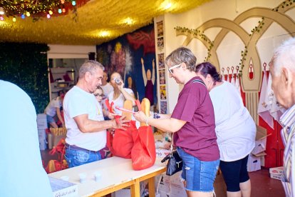 El reparto comienza a primera hora y se prolonga hasta el mediodía.