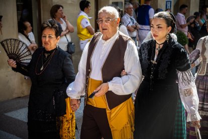 Los sorianos se visten con sus mejores galas para arropar las calderas de las distintas cuadrillas.