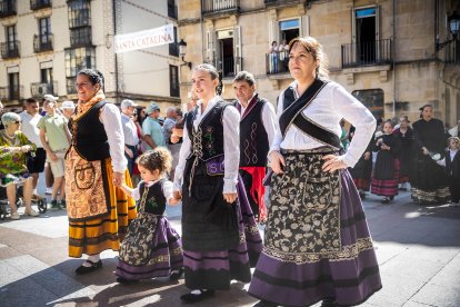 Los sorianos se visten con sus mejores galas para arropar las calderas de las distintas cuadrillas.
