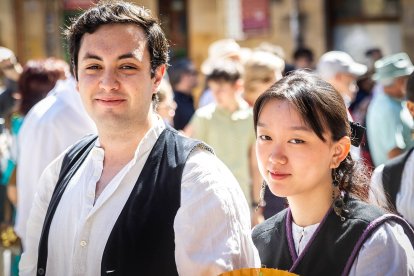 Los sorianos se visten con sus mejores galas para arropar las calderas de las distintas cuadrillas.