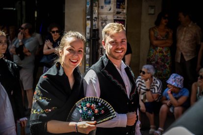 Los sorianos se visten con sus mejores galas para arropar las calderas de las distintas cuadrillas.