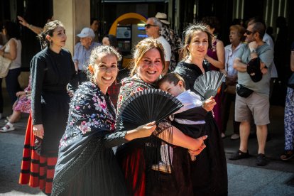 Los sorianos se visten con sus mejores galas para arropar las calderas de las distintas cuadrillas.