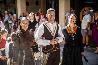 Los sorianos se visten con sus mejores galas para arropar las calderas de las distintas cuadrillas.