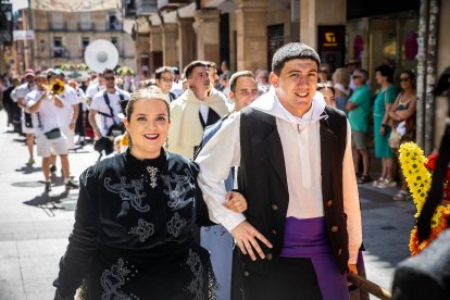 Los sorianos se visten con sus mejores galas para arropar las calderas de las distintas cuadrillas.