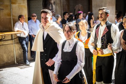 Los sorianos se visten con sus mejores galas para arropar las calderas de las distintas cuadrillas.