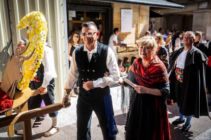 Los sorianos se visten con sus mejores galas para arropar las calderas de las distintas cuadrillas.