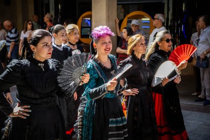 Los sorianos se visten con sus mejores galas para arropar las calderas de las distintas cuadrillas.