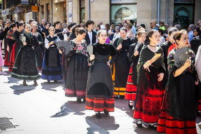 Los sorianos se visten con sus mejores galas para arropar las calderas de las distintas cuadrillas.