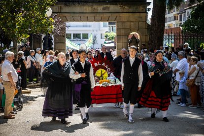 Los sorianos se visten con sus mejores galas para arropar las calderas de las distintas cuadrillas.