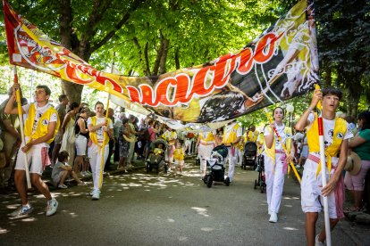 Los sorianos se visten con sus mejores galas para arropar las calderas de las distintas cuadrillas.