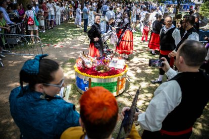 Los sorianos se visten con sus mejores galas para arropar las calderas de las distintas cuadrillas.