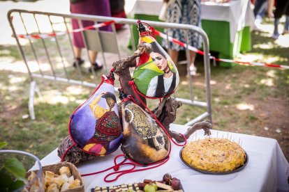Los sorianos se visten con sus mejores galas para arropar las calderas de las distintas cuadrillas.