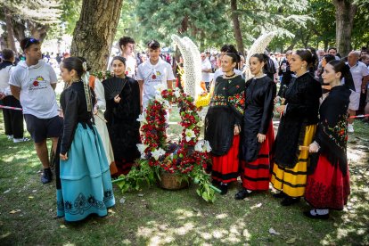Los sorianos se visten con sus mejores galas para arropar las calderas de las distintas cuadrillas.