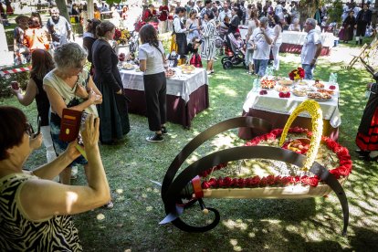Los sorianos se visten con sus mejores galas para arropar las calderas de las distintas cuadrillas.