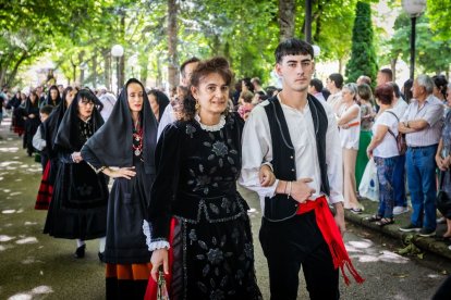 El acto se celebra antes de la tradicional bajada a las Bailas que finaliza los Sanjuanes