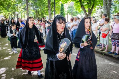 El acto se celebra antes de la tradicional bajada a las Bailas que finaliza los Sanjuanes