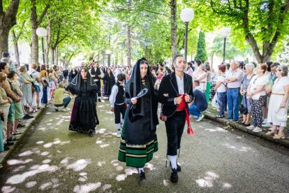 El acto se celebra antes de la tradicional bajada a las Bailas que finaliza los Sanjuanes