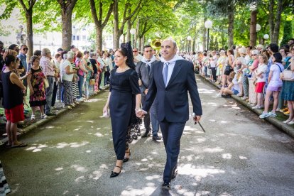 El acto se celebra antes de la tradicional bajada a las Bailas que finaliza los Sanjuanes