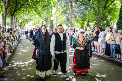 El acto se celebra antes de la tradicional bajada a las Bailas que finaliza los Sanjuanes
